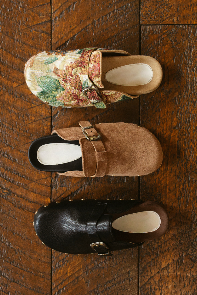 Toni Black Studded Clogs - Image 5